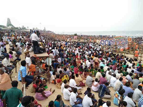 திருச்செந்தூர் முருகன் கோவில் 