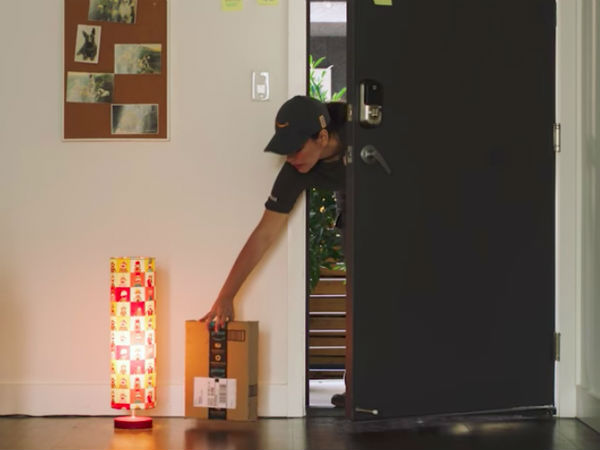  வீட்டிற்குள் வந்து கொடுக்கும் அமேசான் 