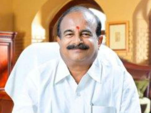 நொய்யல் ஆற்றில் சோப்புநுரை 