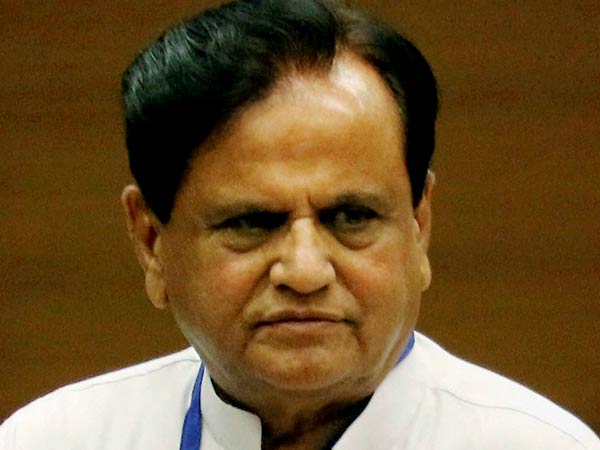  தீவிரவாதியுடன் படேலுக்கு தொடர்பா? 