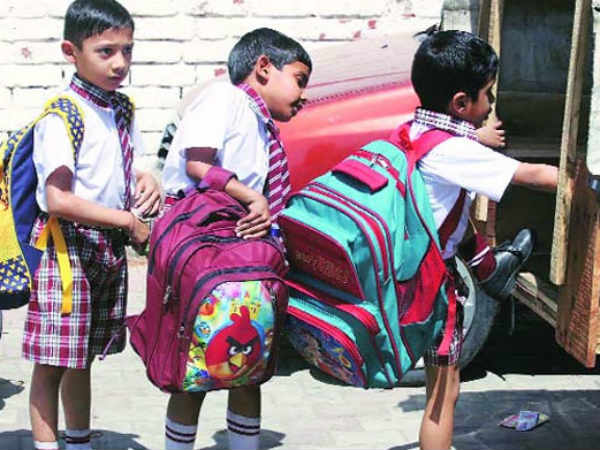  தூங்கிக் கொண்டு செல்லும் பிள்ளைகள்