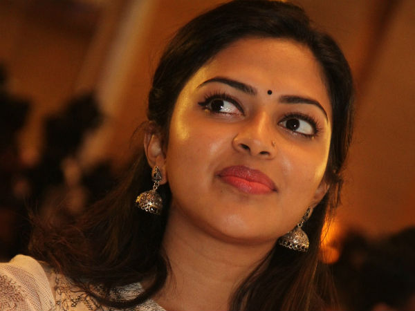 வரி ஏய்ப்பு அம்பலம் 