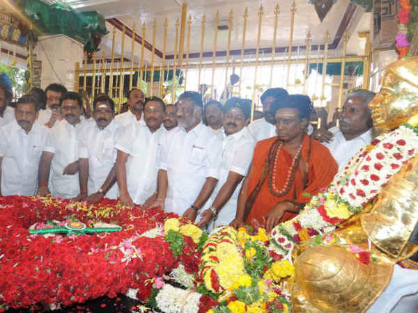 முதல்வர் அஞ்சலி முதல்வர் அஞ்சலி