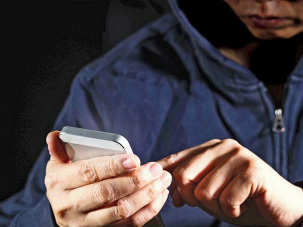 குஜராத்தில் இருந்து எஸ்எம்எஸ் குஜராத்தில் இருந்து எஸ்எம்எஸ்