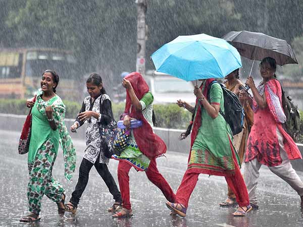 மகிழ்ச்சி விழுங்கிவிடும் 