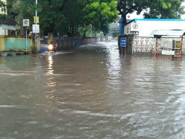  மழை ஹேஸ்டேக் 