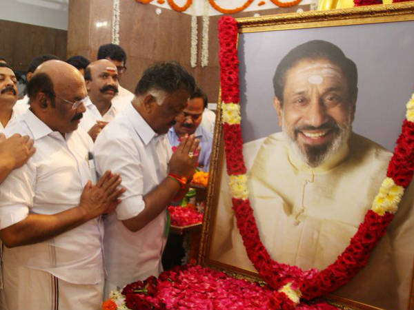 Minister Jayakumar sung Shivaji's Song in Manimandap ceremony Minister Jayakumar sung Shivaji's Song in Manimandap ceremony