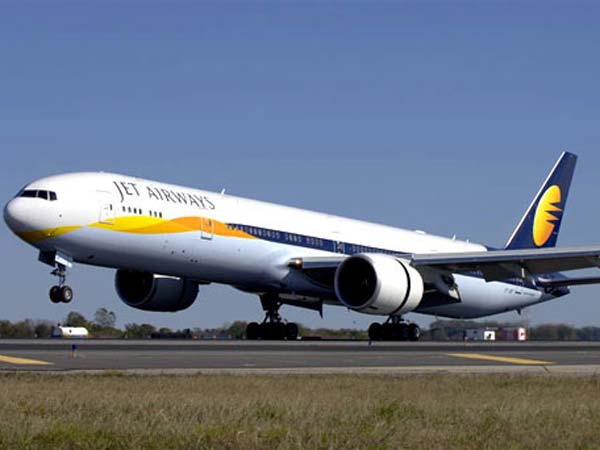 Delhi bound Jet Airways Flight Diverted to Ahmedabad Delhi bound Jet Airways Flight Diverted to Ahmedabad