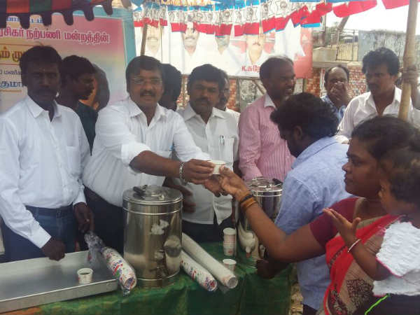Nilavembu water for Dengue by Rajini fans