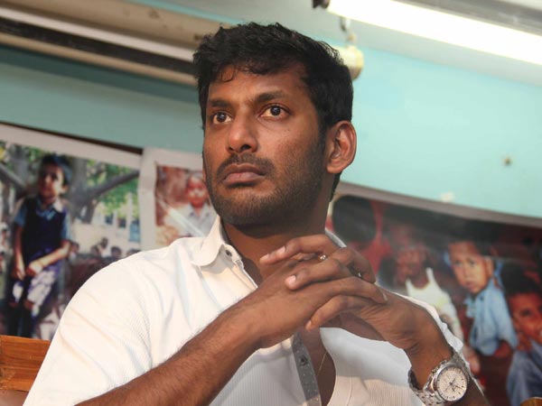 IT issues summons to Actor Vishal 