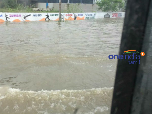 தெளிய விட்டு அடிக்கும் மழை தெளிய விட்டு அடிக்கும் மழை