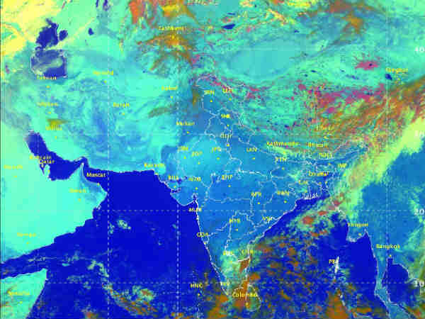 இடியுடன் பலத்த மழை இடியுடன் பலத்த மழை