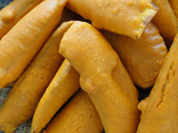 வாழைக்காய் பஜ்ஜி அபாரம் 