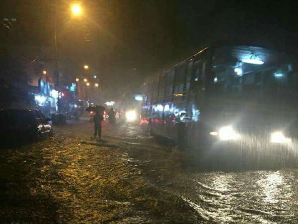 கனமழை கொட்டுகிறது 