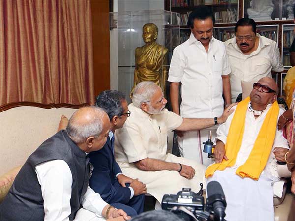 மோடி - கருணாநிதி சந்திப்பு மோடி - கருணாநிதி சந்திப்பு