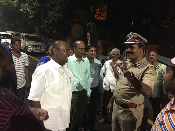 யாருக்கும் காயமில்லை 