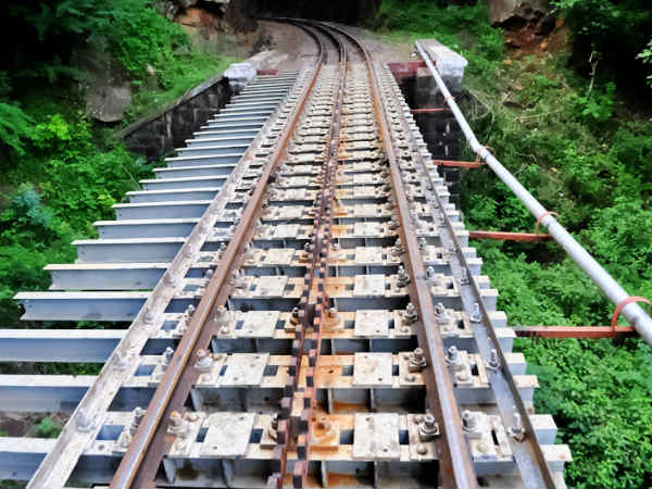  மிகவும் வேகமாக சென்றது 