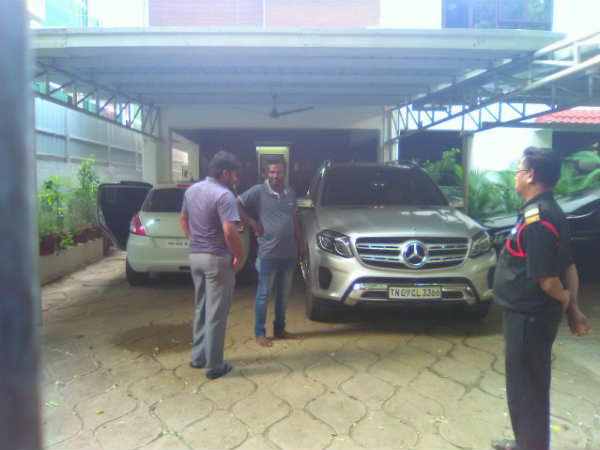 நகையைக் கேட்டு வம்பு நகையைக் கேட்டு வம்பு