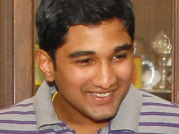 உத்தரவிட்ட விவேக்