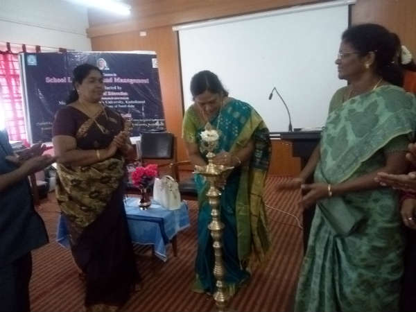 அரசு பள்ளி தலைமை ஆசிரியர்கள் அரசு பள்ளி தலைமை ஆசிரியர்கள்