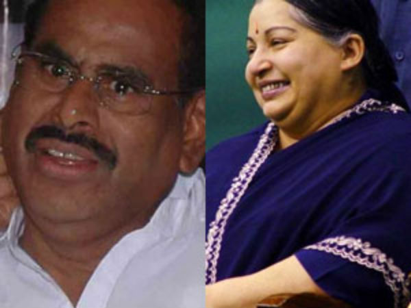 போயஸ் கார்டன் போன சசி