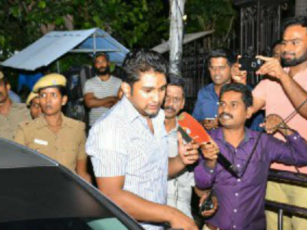 மீண்டும் கட்டம் கட்டும் இரவு சம்பவங்கள் மீண்டும் கட்டம் கட்டும் இரவு சம்பவங்கள்