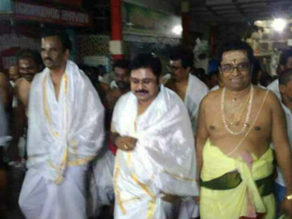 திருச்செந்தூரில் வழிபாடு