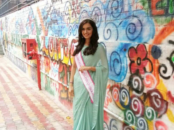 கவிஞர் மனுஷி 