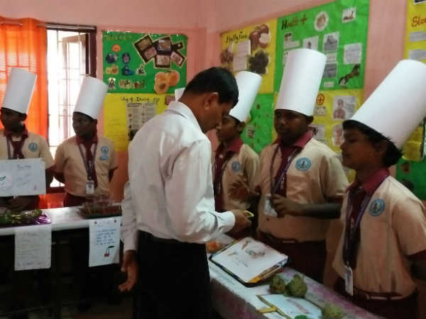 பெற்றோர்கள் மகிழ்ச்சி