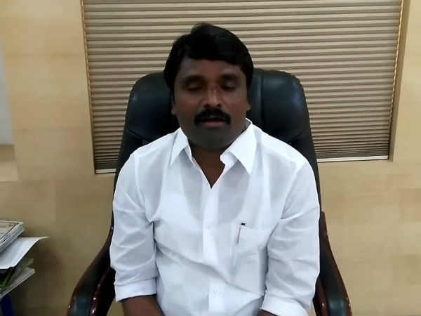 போலீஸில் புகார் 