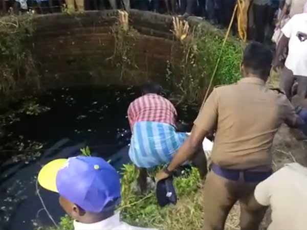 மாணவிகளின் உடல்கள் மீட்பு 