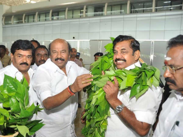 இரட்டை இலை வெற்றிக்கு 