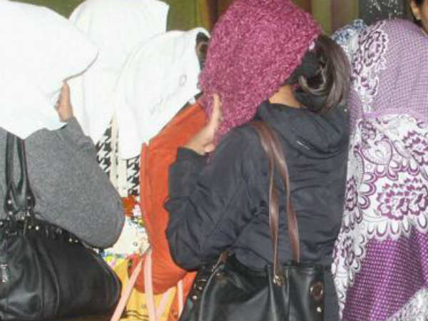 பாலியல் தொழிலாளிகள் கைது பாலியல் தொழிலாளிகள் கைது