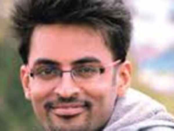 தலை நசுங்கி பலி 