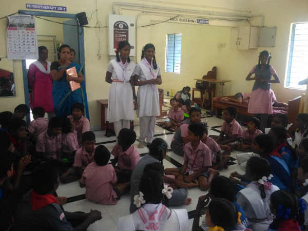 நகராட்சி பள்ளி மாணவர்கள் 