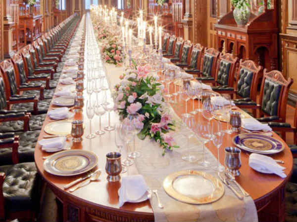 உலகின் பெரிய டேபிள் உலகின் பெரிய டேபிள்