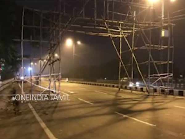 அதிகாரிகள் அனுமதிப்பது எப்படி? 