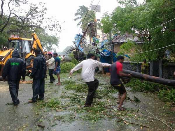 சேதம் எச்சரிக்கை 