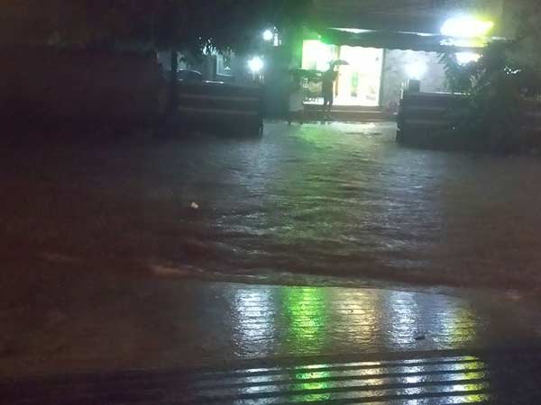 Chennai city corporation commissioner Karthikeyan requesting people to do not panic Chennai city corporation commissioner Karthikeyan requesting people to do not panic