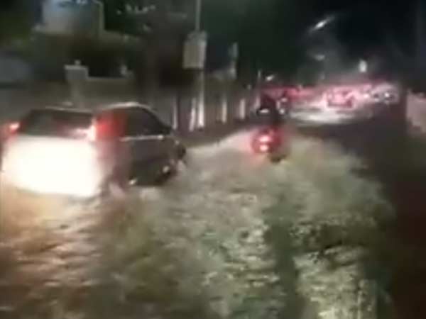 Tamilnadu Political Leaders Houses and Party offices were Flooded by heavy Rain water Tamilnadu Political Leaders Houses and Party offices were Flooded by heavy Rain water