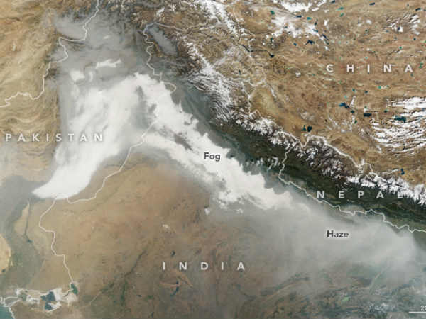 NASA photos showing smoke clouds in Delhi 