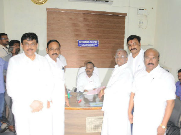 சாதனைகளை முறியடிப்போம் 