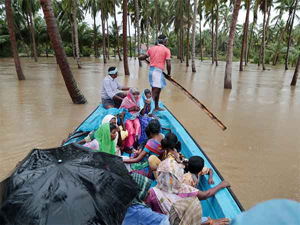 ஓகி புயல் பத்திரம் மக்களே 