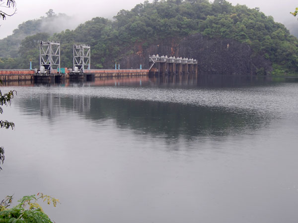 ஆறுகள், ஏரிகள் நிரம்பும் 