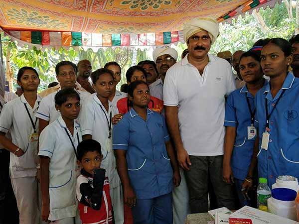 மக்களுக்காக மருத்துவ முகாம் 