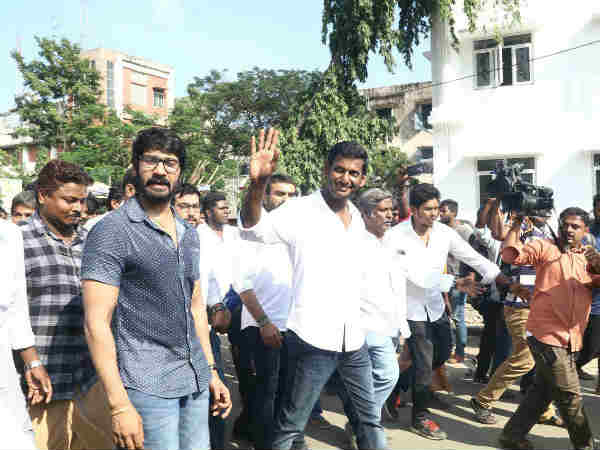 மக்களில் ஒருவனாக போட்டி 
