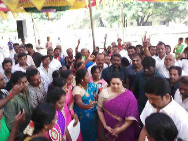 பளிச் தீபாவாக மாறினார் 