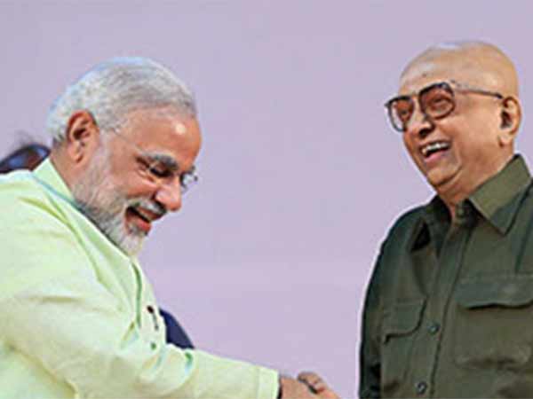 மோடியை அறிமுகம் செய்தவர் 