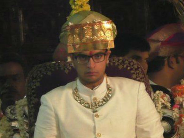 ஆட்சி கை மாறியது ஆட்சி கை மாறியது