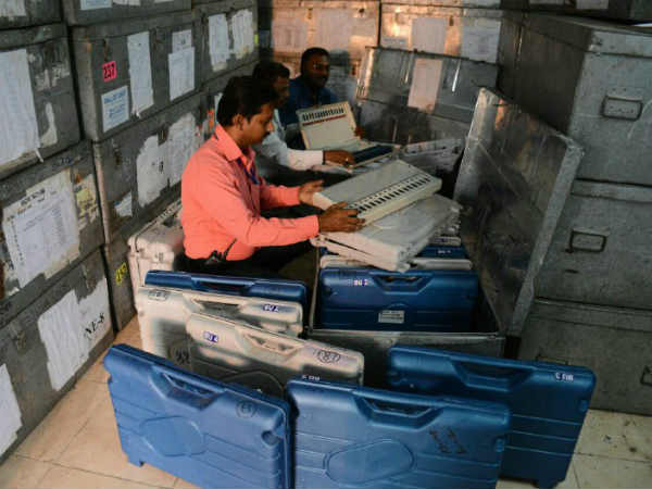 மின்னணு இயந்திரங்களே பயன்படுத்தலாம் 